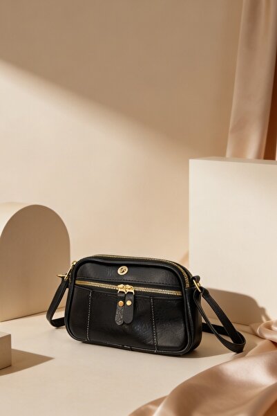 ents Black Women's Cross Shoulder Bag with Gold Zipper Detail, Daily Bag
