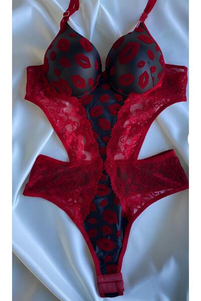 Kadın Kırmızı Dantelli Çıtçıtlı Fantazi Bodysuit Transparan Deri Görünümlü Seksi İç Giyim