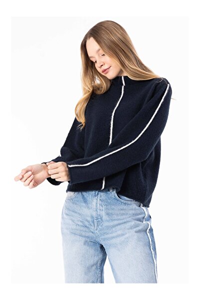 LC Waikiki Nevavm Farkıyla Lublin - Basic Turtleneck Knit Sweater with Line D...