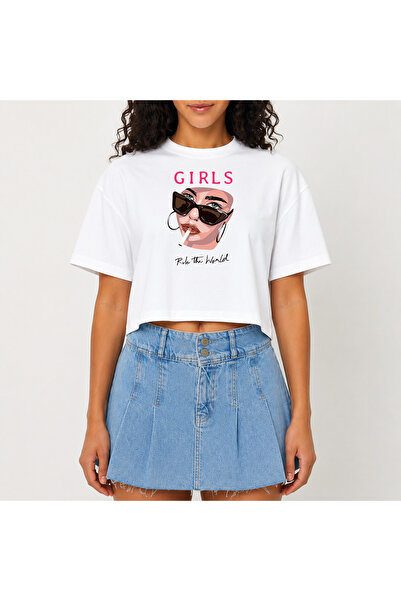 URBANTRENDSTORE Crop T-shirt με λευκό σχέδιο, άνετη εφαρμογή, ακατέργαστη κοπ...