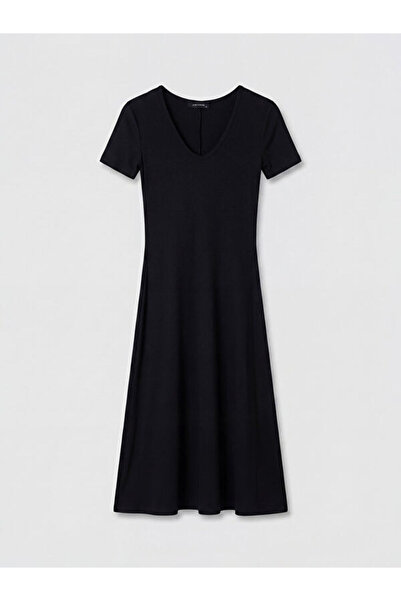 LC Waikiki V-izrezana bodycon haljina