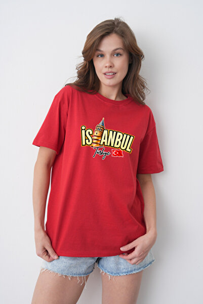 TREND EMMODA Tricou roșu cu gât rotund, cu imprimeu Turnul Galata din Istanbu...