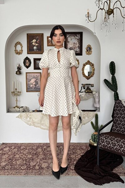 Caddebostan Moda Polka Dot Low-Cut Detailed Balloon Sleeve Mini Dress
