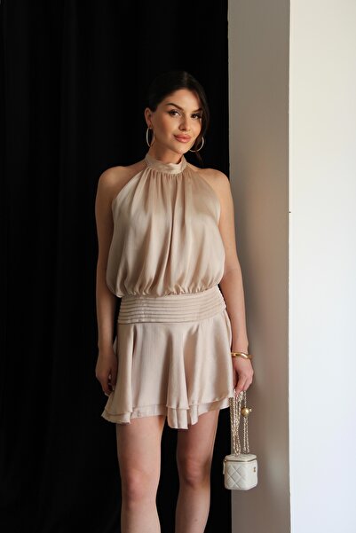 Julidress Μίνι φόρεμα με λαιμόκοψη και πιέτες με λεπτομέρειες