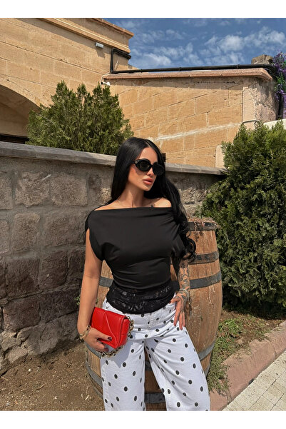kırmızı butiks Boat Neck Laced Blouse