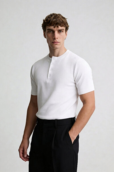 ATE STUDIOS Henley Yaka Dar Kesim Kısa Kol Erkek Loose Fit Tişört