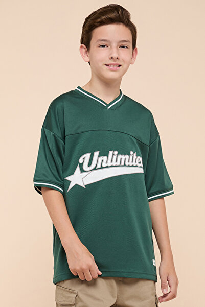 R&B Printed T-Shirt with V-Neck and Short Sleeves
