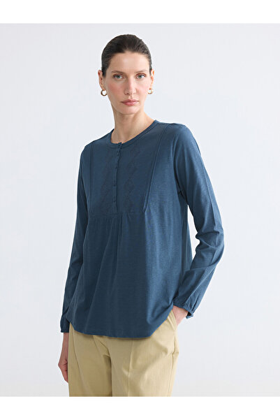 LC Waikiki Rmz Gi̇yi̇m Farkiyla Zero Roba Collar Embroidered Gathered Blouse