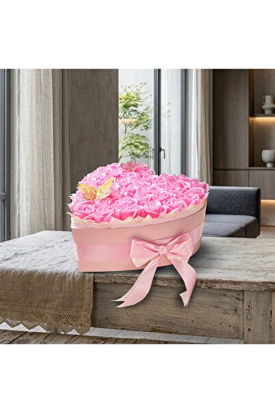 Boutique Bellaria Aranjament Premium Cutie Inima cu Trandafiri Roz din Săpun ...