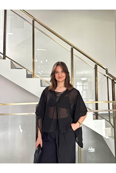 Sude Kızanlıklı Designed Shirt with Stone Detail on the Collar