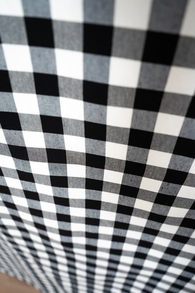 QUBA DECO Water-Repellent Fabric Runner with Striped, Plain, and Gingham Pattern Options, Stylish Presentation Item for Invitations and Organizations