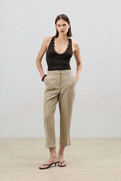 Antioch Brown Collar Lace Detailed Women's Top