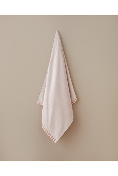 LC Waikiki Nevavm Farkıyla Bath Towel