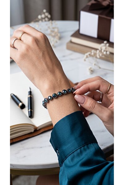 FAYRA ACCESSORIES Diamond Mounted Zircon Stone Waterway Bracelet