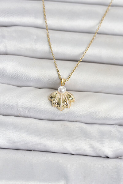 LuxeGem سلسلة من الفولاذ 316L باللون الذهبي على شكل صدفة البحر للنساء