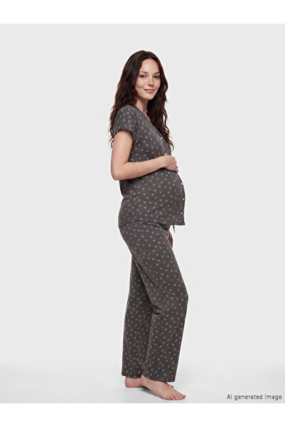 LC Waikiki Gencc Kalitesiyle V Yaka Fiyonk Baskılı Hamile Pijama Takımı