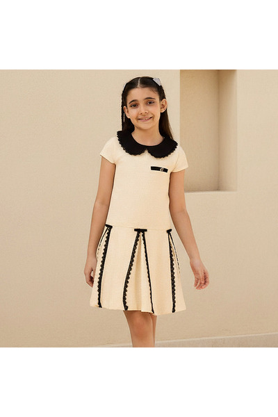 Juniors Peter Pan Collar Cap Sleeve Dress with Zip Closure