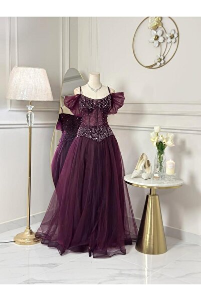 vanus fashion 7304-فستان ساحر بتفاصيل فاخرة وإطلالة أميرية