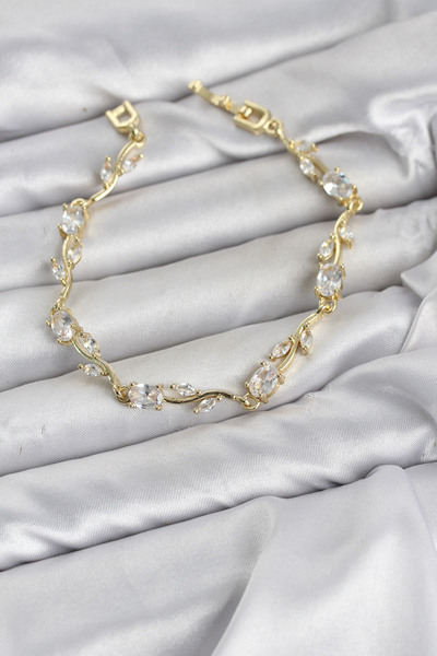 Clariss Brass Gold Color Zircon Stone Flower Model Women's Bracelet