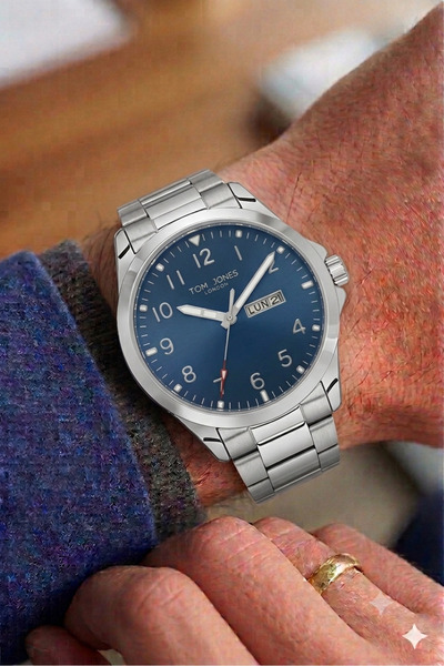 Tom Jones London Classic Numeral Design Steel Case Steel Band 2 Year Warranty...