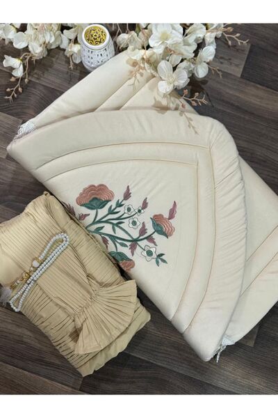MAYAR Luxury Embroidered Prayer Set - Padded Mat with Robe