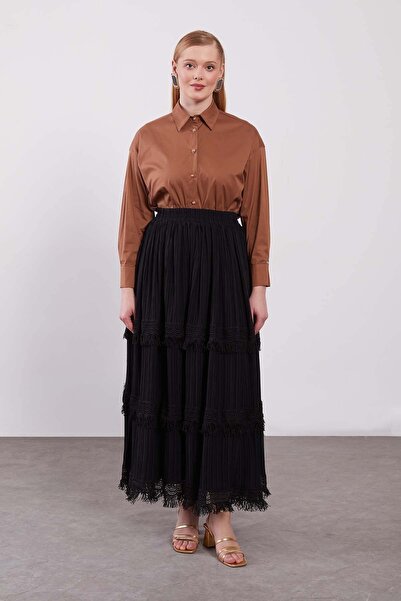 Levidor Black skirt