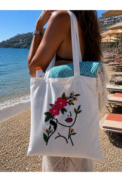 Livera Home Punch Embroidered Cloth Bag, Shoulder Bag, Tote Bag (40X40Cm)
