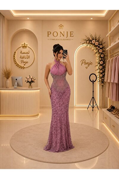 genric Dress That Combines Elegance and Luxury