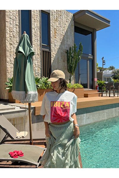 BB Bensu Buyruk Oversize Printed Ibiza T-Shirt