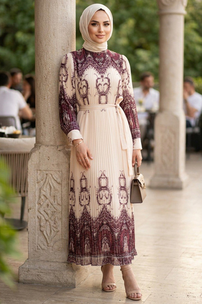 Neva Style Rochie tesettür din satin prună, cu motive etnice, plisată și cu c...