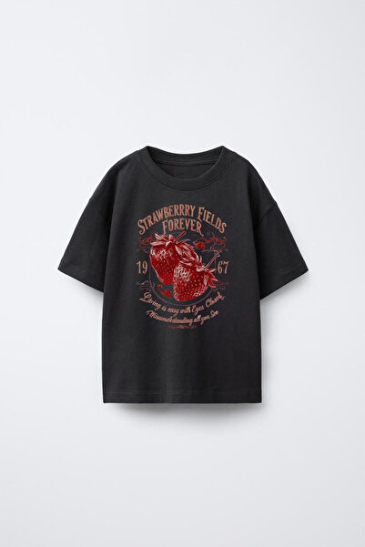 STYKEER ΜΠΛΟΥΖΑΚΙ OVERSIZE UNISEX με στάμπα ΓΛΥΚΕΣ ΦΡΑΟΥΛΕΣ ΜΑΥΡΟ/ΛΕΥΚΟ