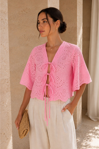 Polo State Women's Pink Brode Guipure Tie-Up Crop Blouse