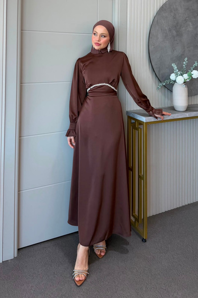 Hazamoda Note: Stone-Embellished Evening Dress in Coffee Color