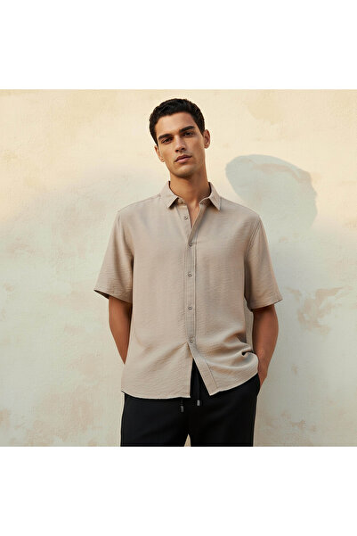 FAV Men Regular Fit Collared Short Sleeve Shirt