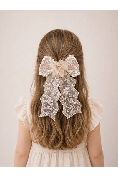 Miniminiksdesing Gold Lace Buckle with Floral Accessories