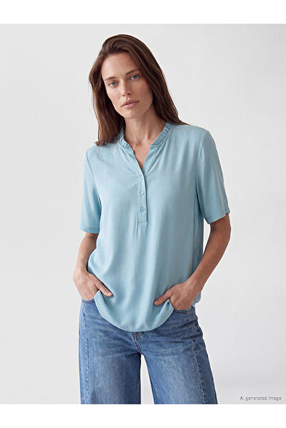 LC Waikiki Özmarka New Season Blue Ruffled Collar Blouse