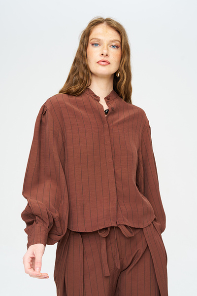 Orfeo Negro Women's Judge Collar Stripe Patterned Short Shirt