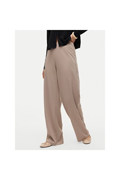 Vero Moda Pantaloni de damă din material textil 10318454 Bej
