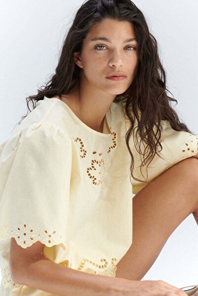 H&M Broderie anglaise cotton top