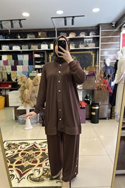 Veka Pantsuit with Snap Detail on the Front and Trousers