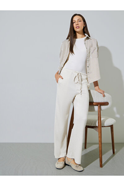 Styli Off White Wide Leg Pants With Side Pocket