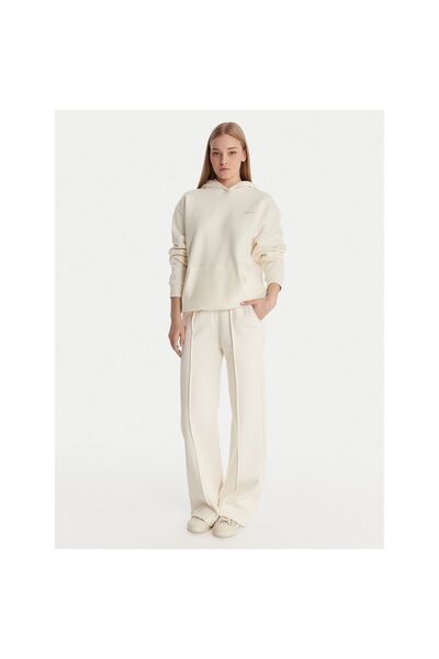 Guess Pantaloni de trening pentru femei V6RB17K9V31 Crem