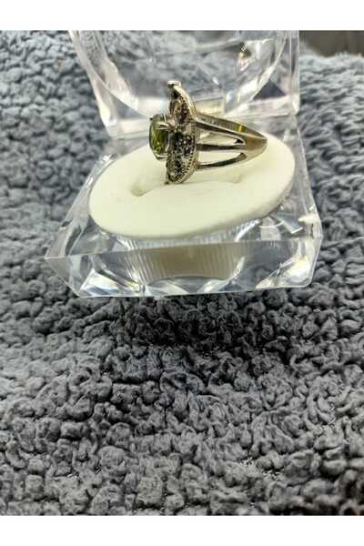 QF Shining Stone Stylish Design Ring
