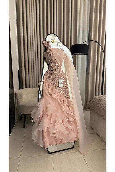 Nareen Fashion Luxury Pink Nude Evening Gown, Elegant and Opulent Fusion in a...