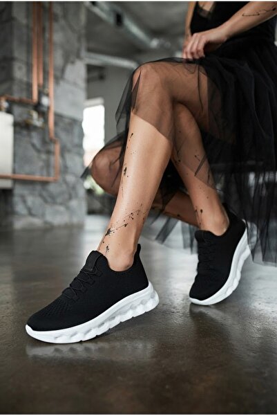 Moda Devrin Siyah Beyaz Trend Örgü Dokulu Triko Hafif Esnek Spor Ayakkabı
