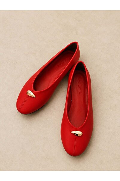 Madamra Red Women's Elegant Metal Detailed Flat Sole Ballerinas – Suitable fo...