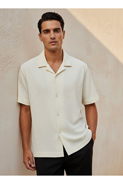 Iconic Regular Fit Camp Collar Textured Short Sleeves Shirt