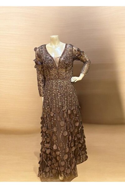 ceneric Elegant and Luxurious Evening Dress for Various Occasions