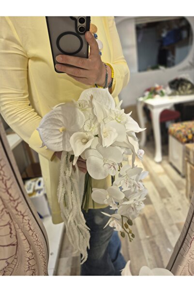 Buketlife Beyaz ıslak orkide,nergis,gala,amaranthus,antoryum sarkan gelinbuke...