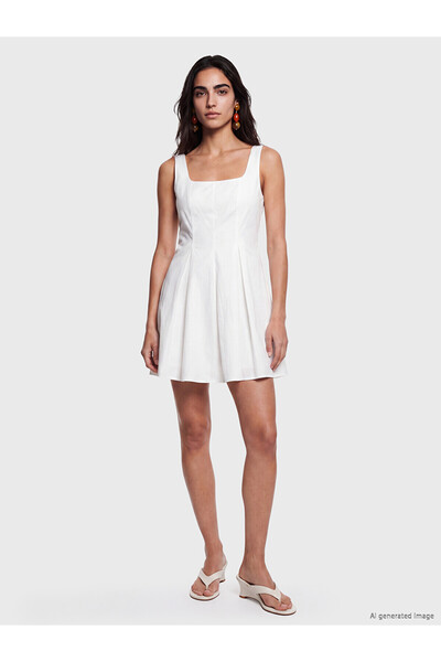 LC Waikiki ORIGINAL Μίνι φόρεμα με τετράγωνο γιακά και φαρδιά γραμμή